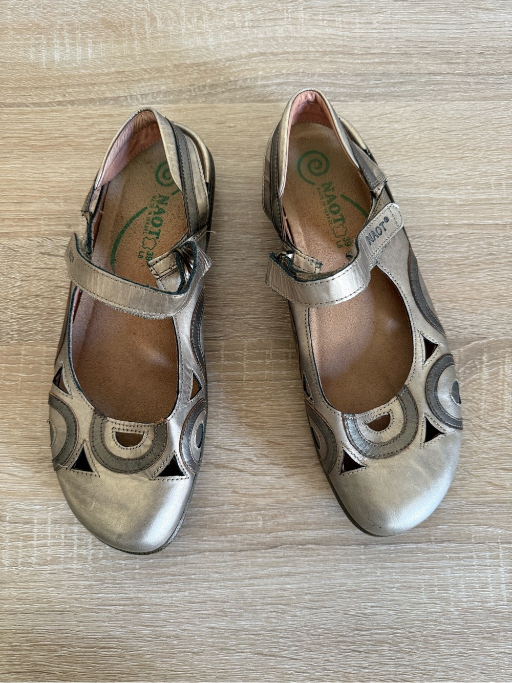 NAOT rongo pewter leather mary Jane slingback shoes Sz 39/8 - Picture 2 of 5